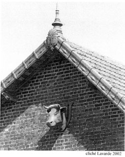 Poteries décoratives, tuiles et briques du pays de Bray {JPEG}